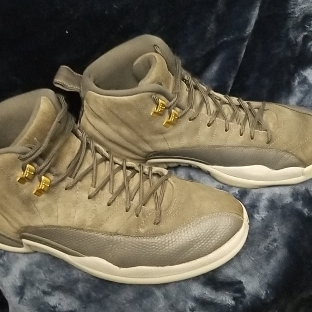 Nike Air Jordan 12 "Dark Grey" (size 10.5 )